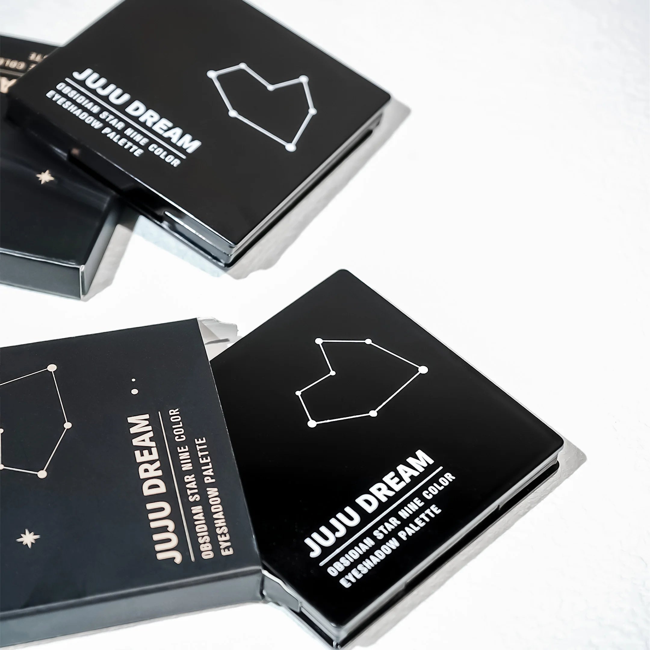 Palette di ombretti a nove colori Pennello per trucco, trucco fumoso grigio-rosa, trucco illuminante per baco da seta perlescente opaco